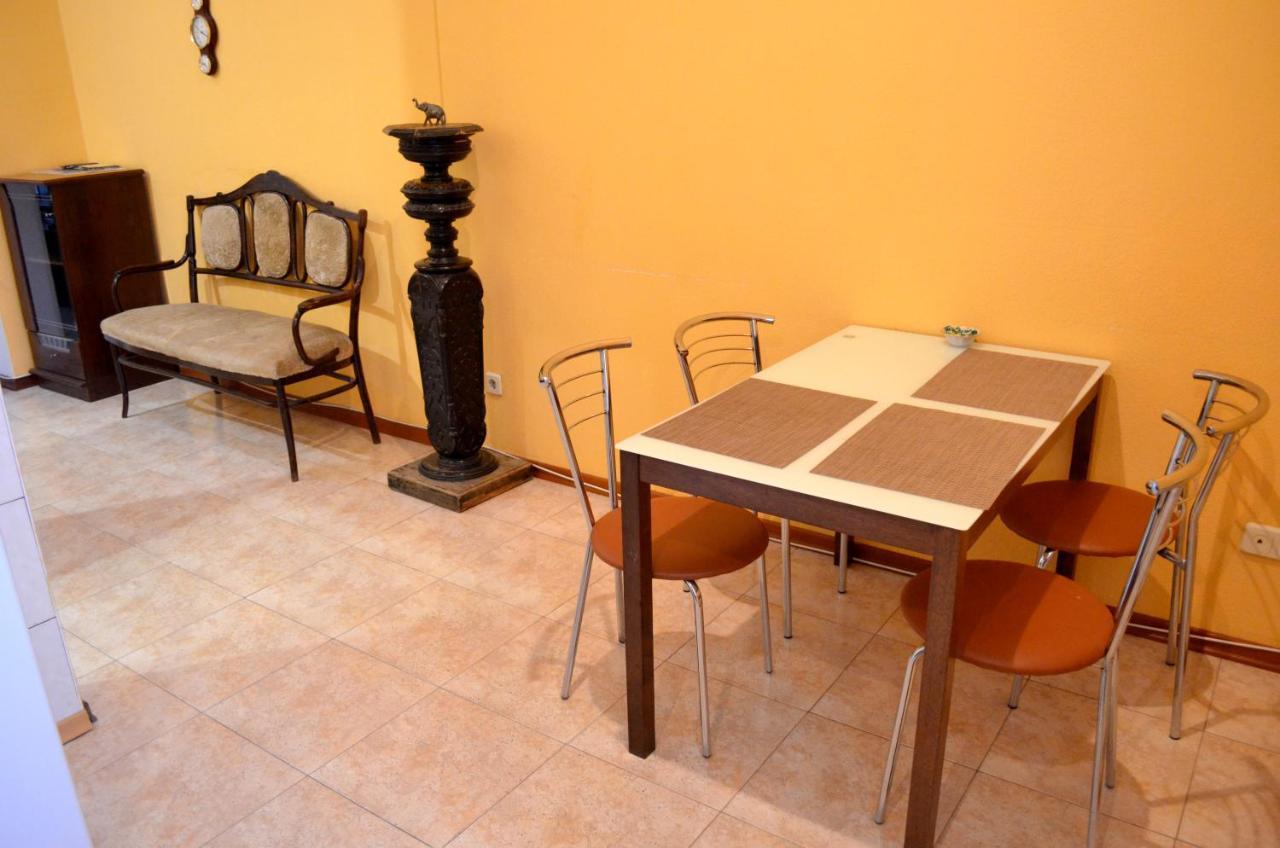 Chapayev Apartments Киев Екстериор снимка