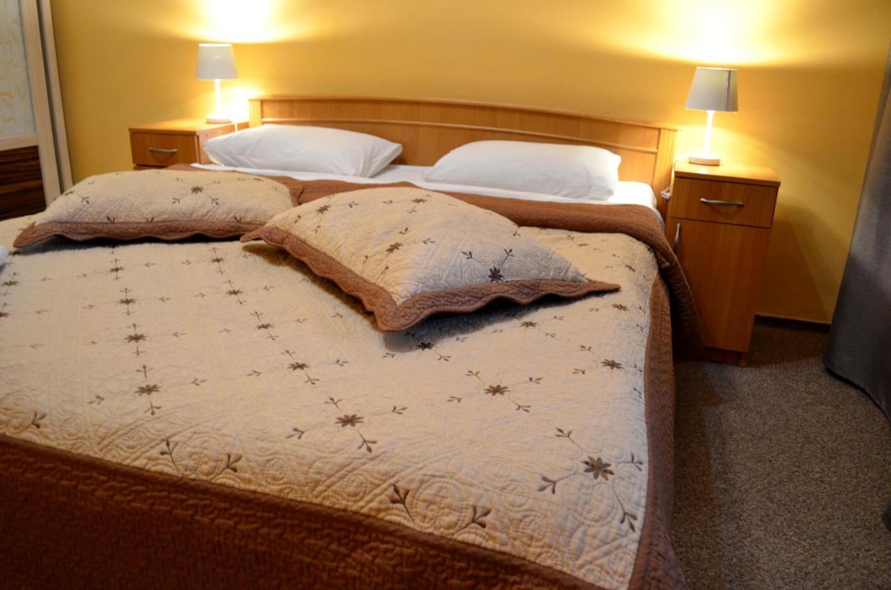 Chapayev Apartments Киев Екстериор снимка