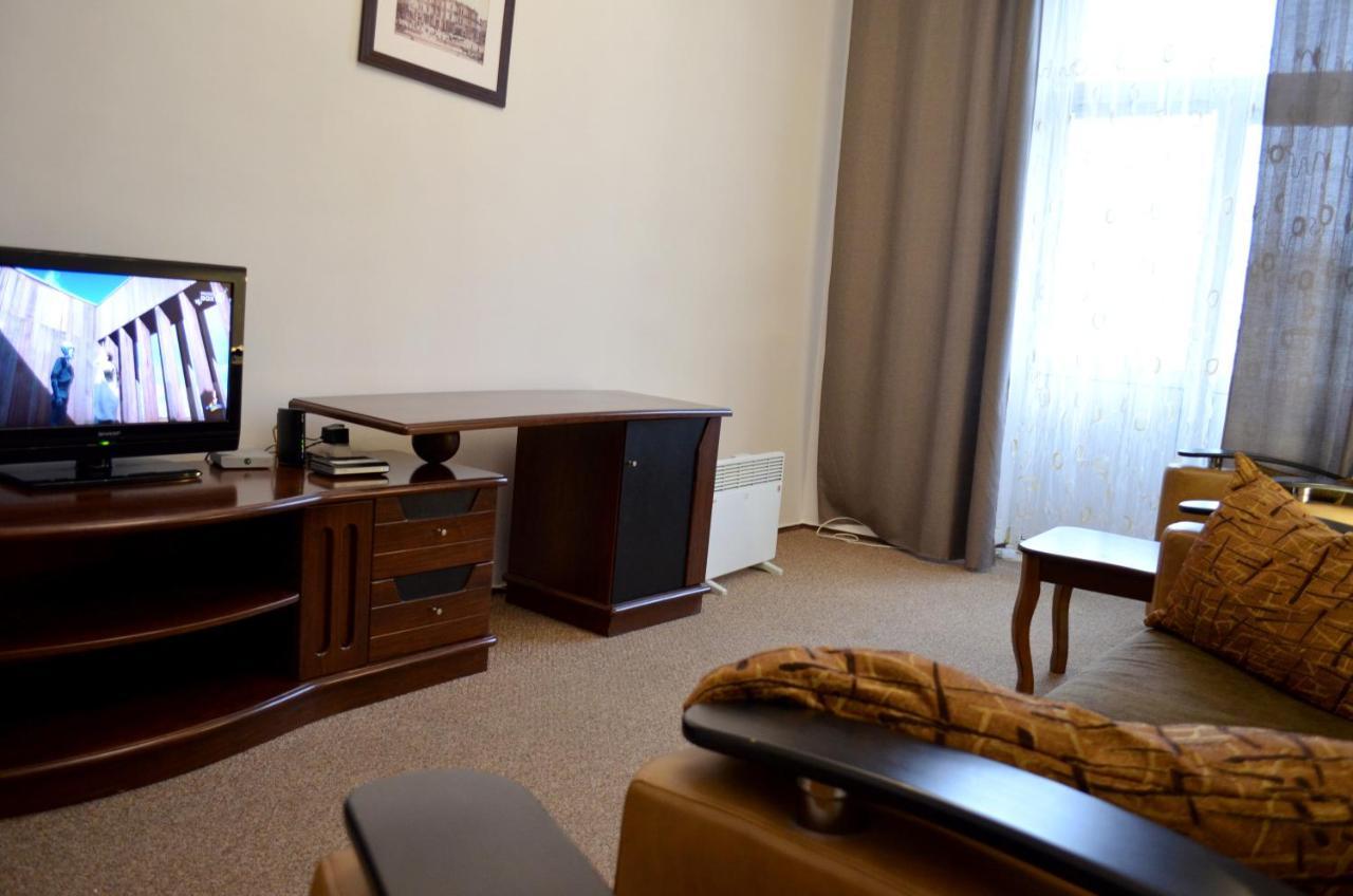 Chapayev Apartments Киев Екстериор снимка